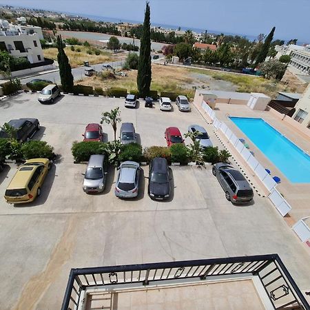 Stunning Views' Apartment With Pool Пафос Екстериор снимка