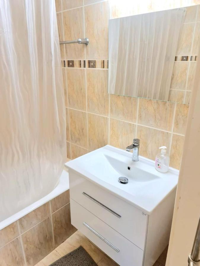 Stunning Views' Apartment With Pool Пафос Екстериор снимка