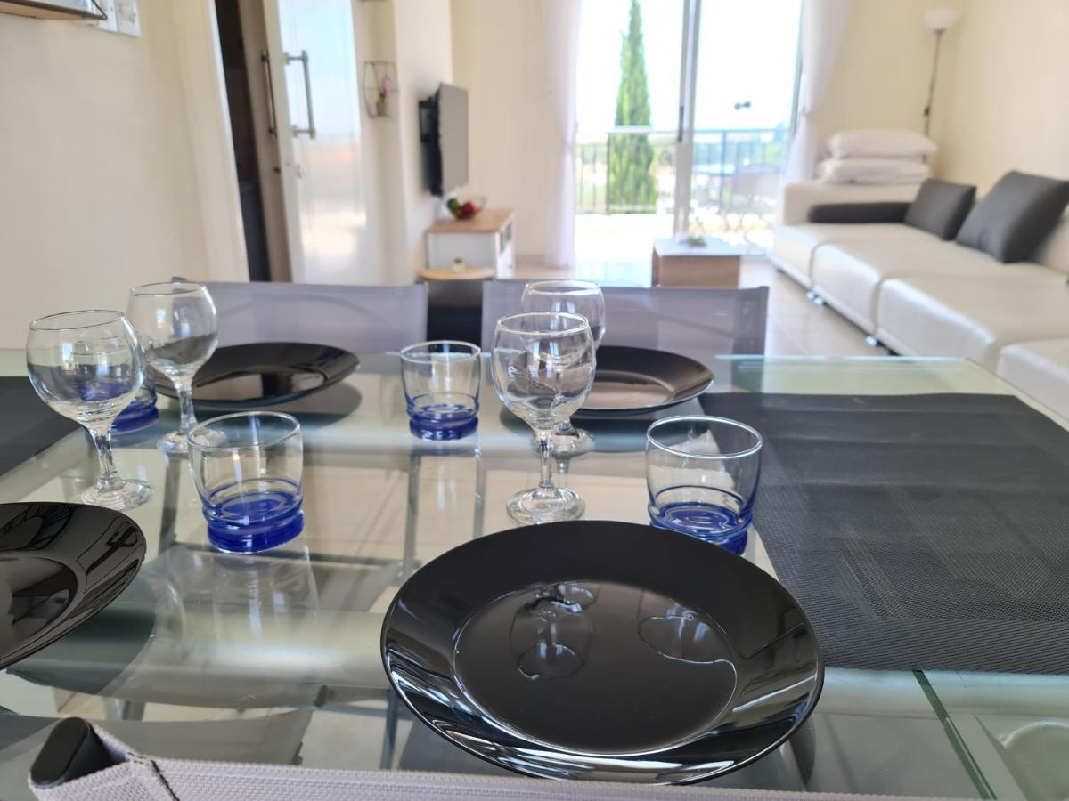 Stunning Views' Apartment With Pool Пафос Екстериор снимка