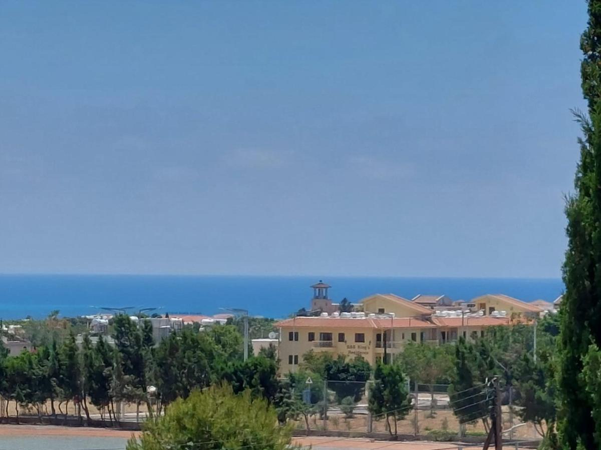 Stunning Views' Apartment With Pool Пафос Екстериор снимка